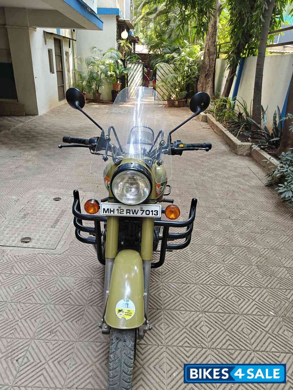 Royal Enfield Classic Desert Storm