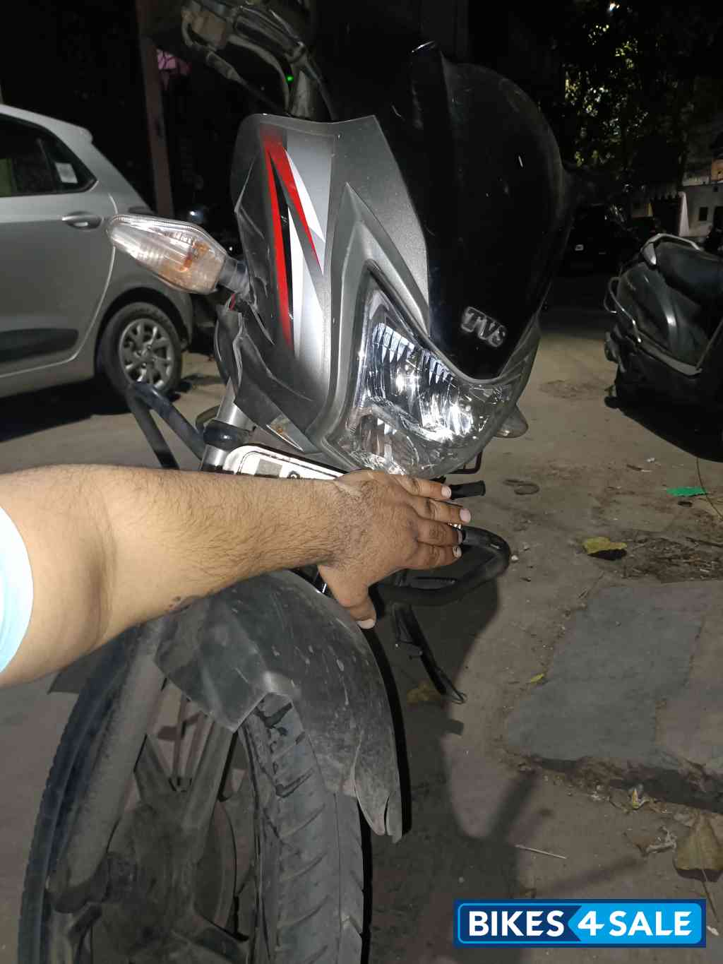 T.grey+blk TVS Star City Plus BS VI