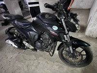 Black Yamaha FZS 25