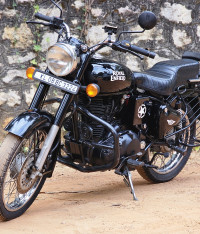 Full Black Royal Enfield Bullet Standard 500