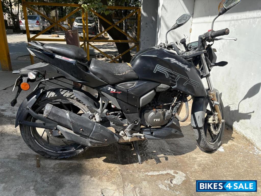TVS Apache RTR 200 4V