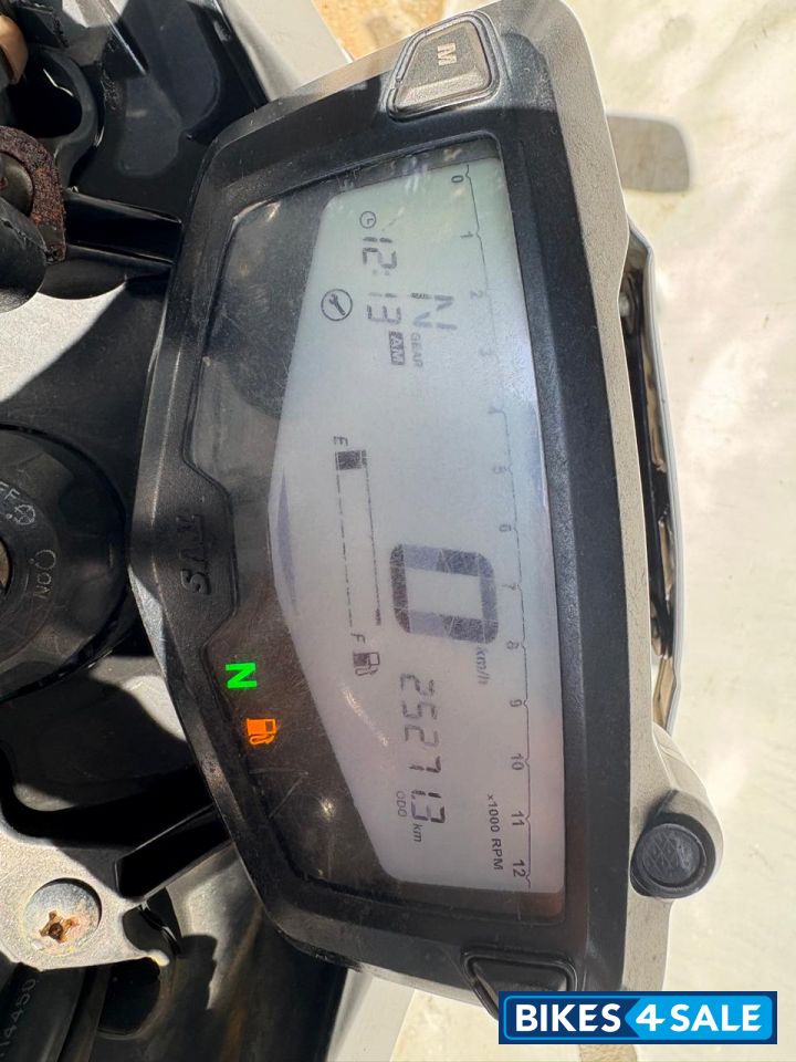 TVS Apache RTR 200 4V