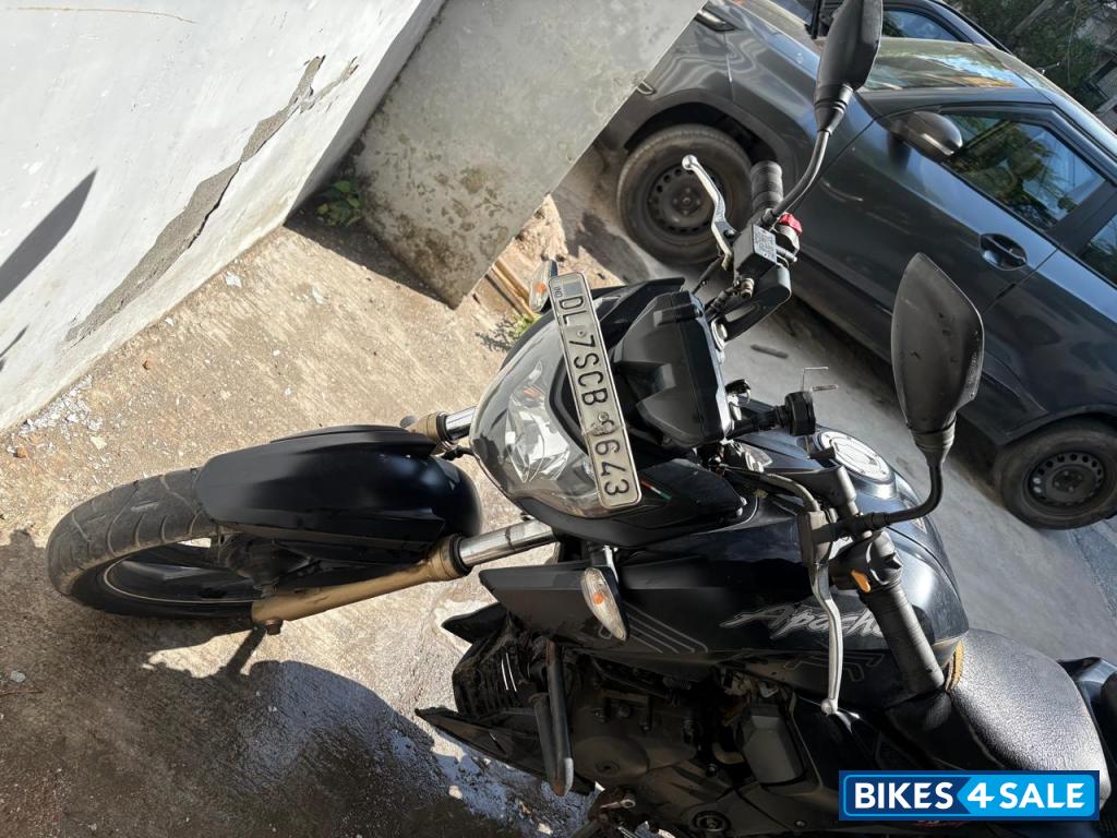 TVS Apache RTR 200 4V