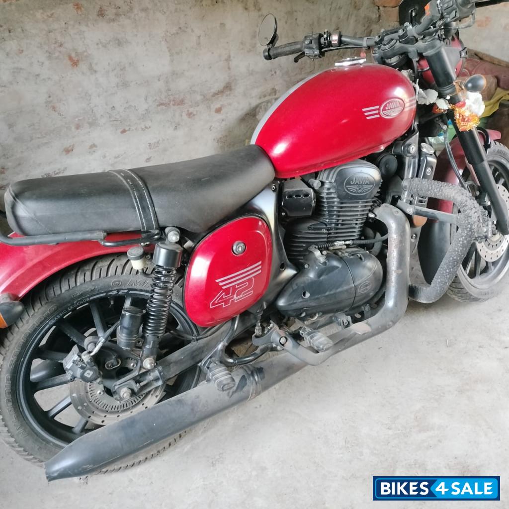 Jawa 42 Dual Channel ABS Orion Red