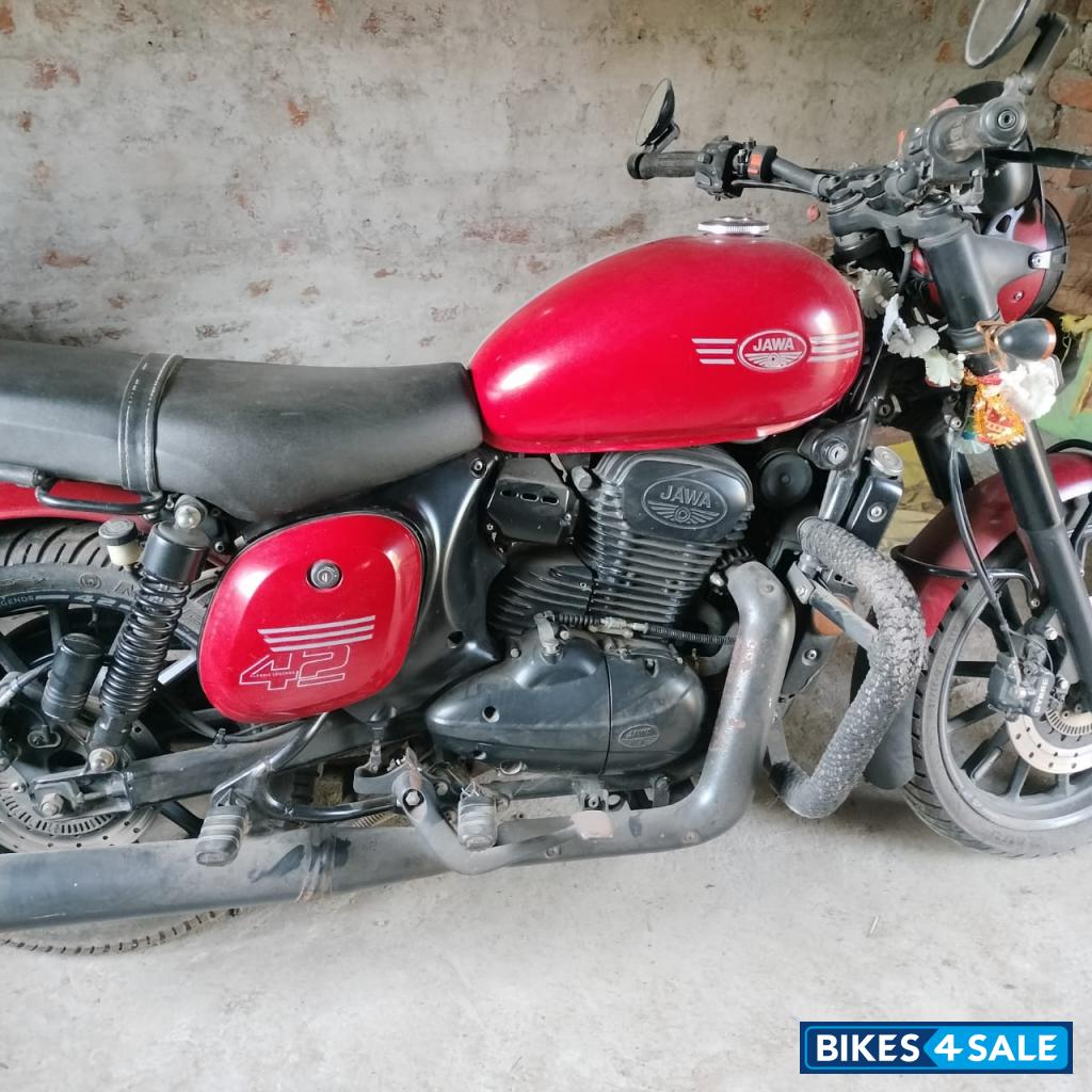 Jawa 42 Dual Channel ABS Orion Red