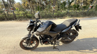 Black Hero Xtreme 160R Stealth Edition