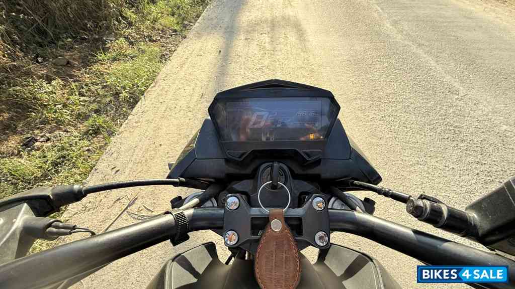 Black Hero Xtreme 160R Stealth Edition