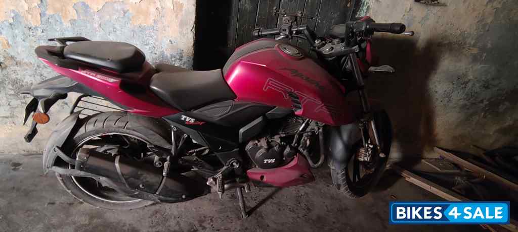 TVS Apache RTR 200 4V
