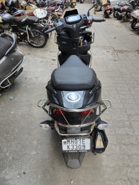 Matte Black Suzuki Avenis 125 Ride Connect Edition