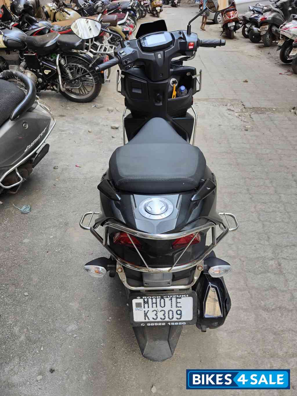 Matte Black Suzuki Avenis 125 Ride Connect Edition Matte Black Suzuki Avenis 125 Ride Connect Edition