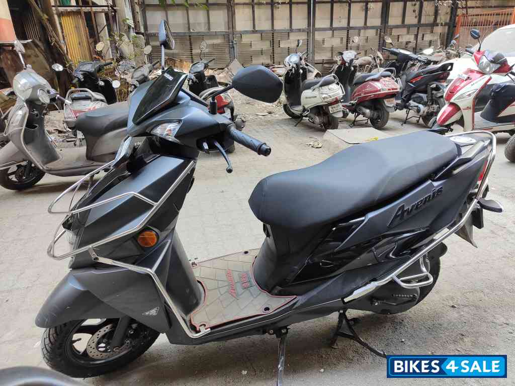Matte Black Suzuki Avenis 125 Ride Connect Edition Matte Black Suzuki Avenis 125 Ride Connect Edition