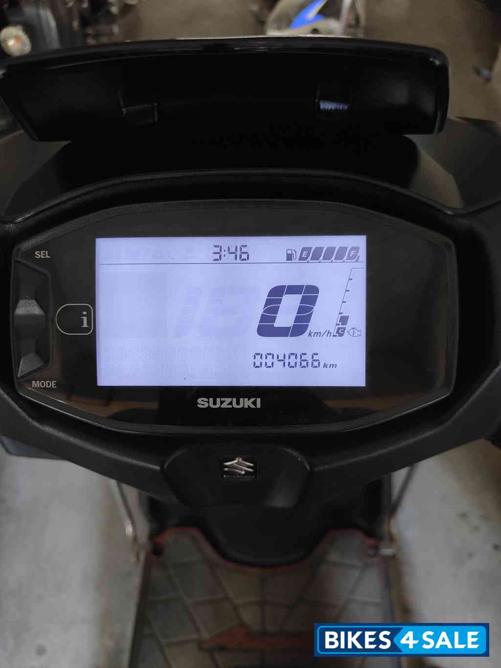 Matte Black Suzuki Avenis 125 Ride Connect Edition Matte Black Suzuki Avenis 125 Ride Connect Edition