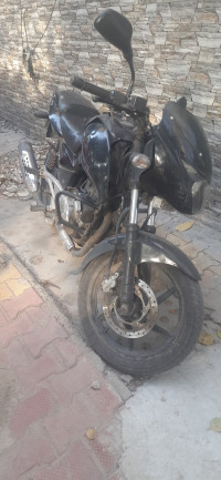 E Black Bajaj Pulsar 180 DTSi