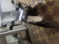 White Hero Xpulse 200 4V Pro