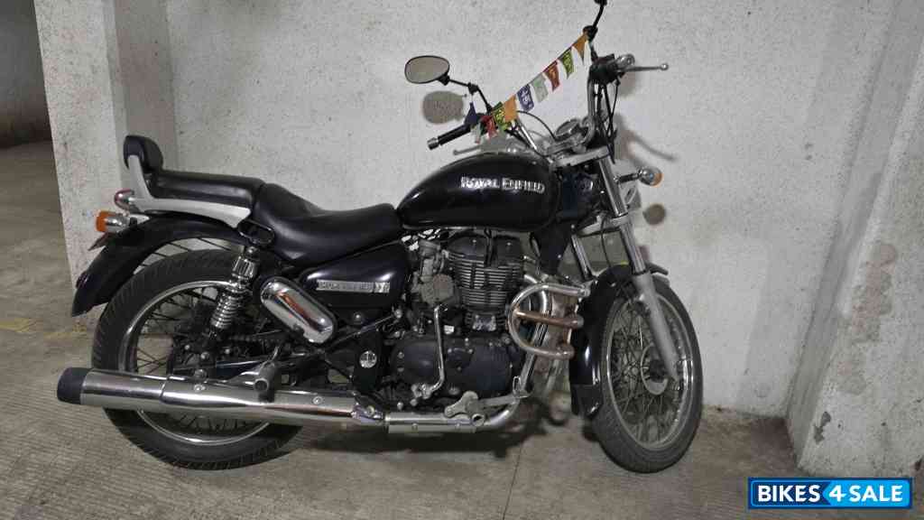 Royal Enfield Thunderbird 350 Royal Enfield Thunderbird 350