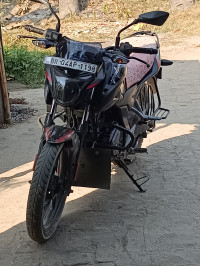 Black Bajaj Pulsar P150 Single Disc Single Seat
