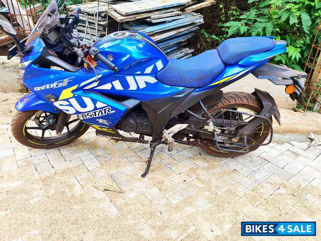 Blue Suzuki Gixxer SF Moto GP
