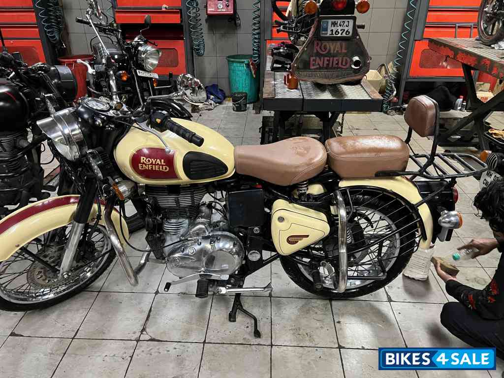 Royal Enfield Classic 500