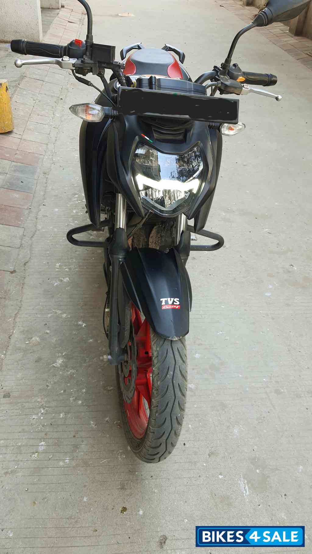 TVS Apache RTR 160 4V Special Edition