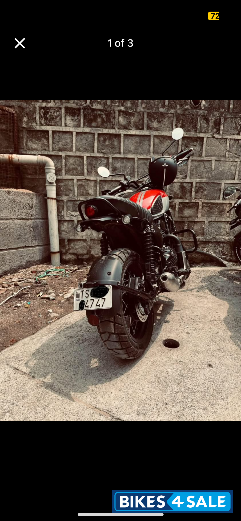 Yezdi Scrambler Dual Tone