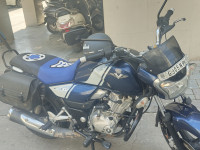 Bajaj V15