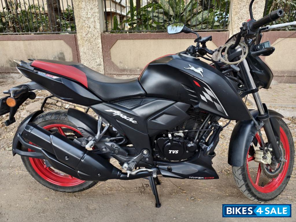 TVS Apache RTR 160 4V Special Edition
