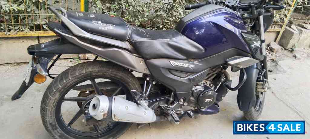 Blue TVS Raider 125