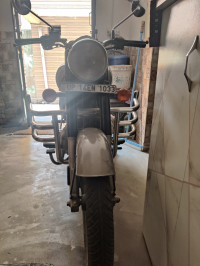 Gun Metal Grey Royal Enfield Classic 350 Dual Channel BS6