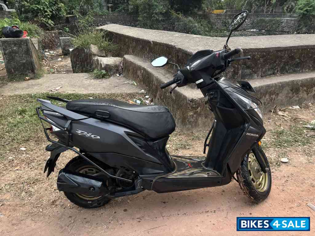 Honda Dio Deluxe