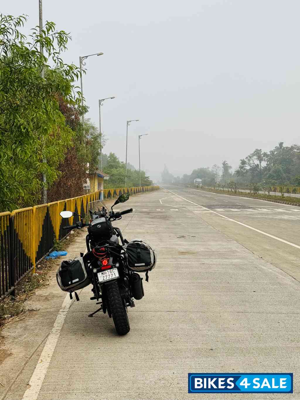 Yezdi Adventure Matte