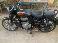 Black Royal Enfield Bullet 350