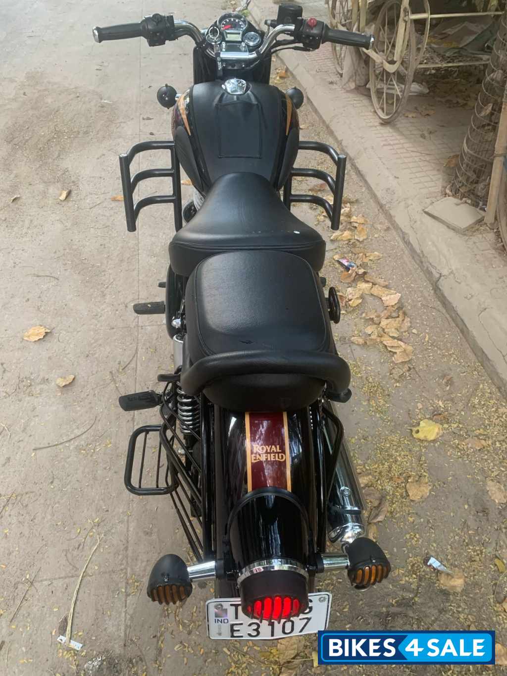 Black Royal Enfield Bullet 350