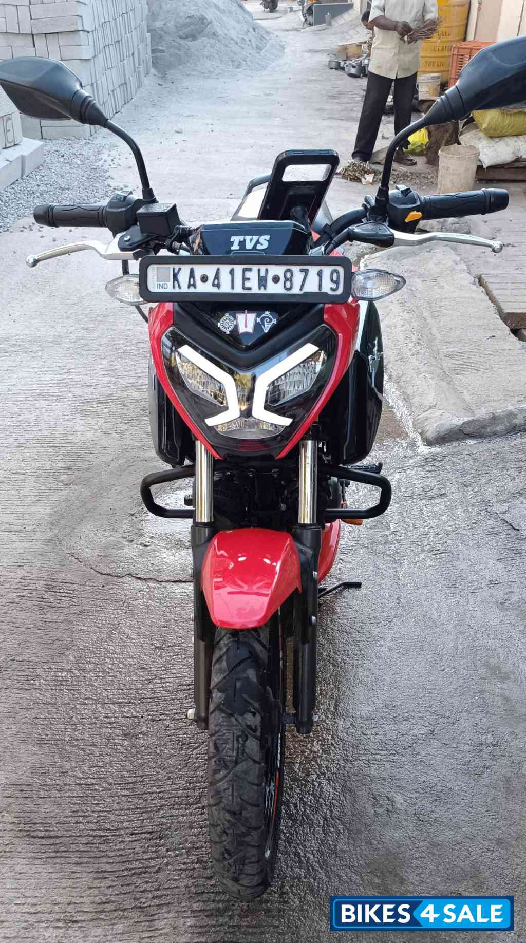 TVS Raider Split Seat