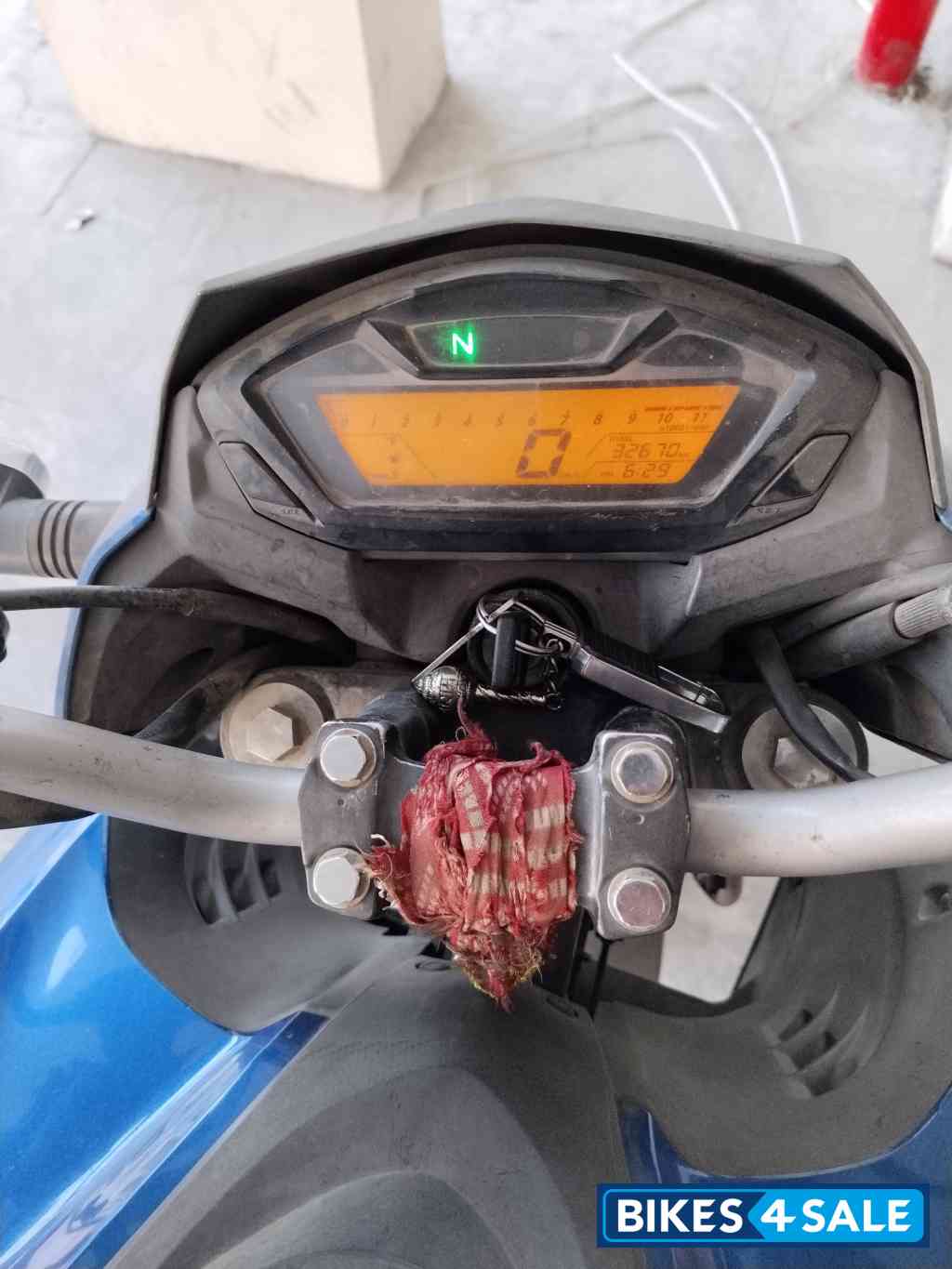 Blue Honda CB Hornet 160R