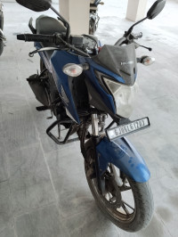 Blue Honda CB Hornet 160R