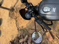 Dapper Grey Royal Enfield Hunter 350 Metro