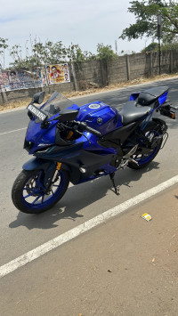 Racing Blue Yamaha R15 V4