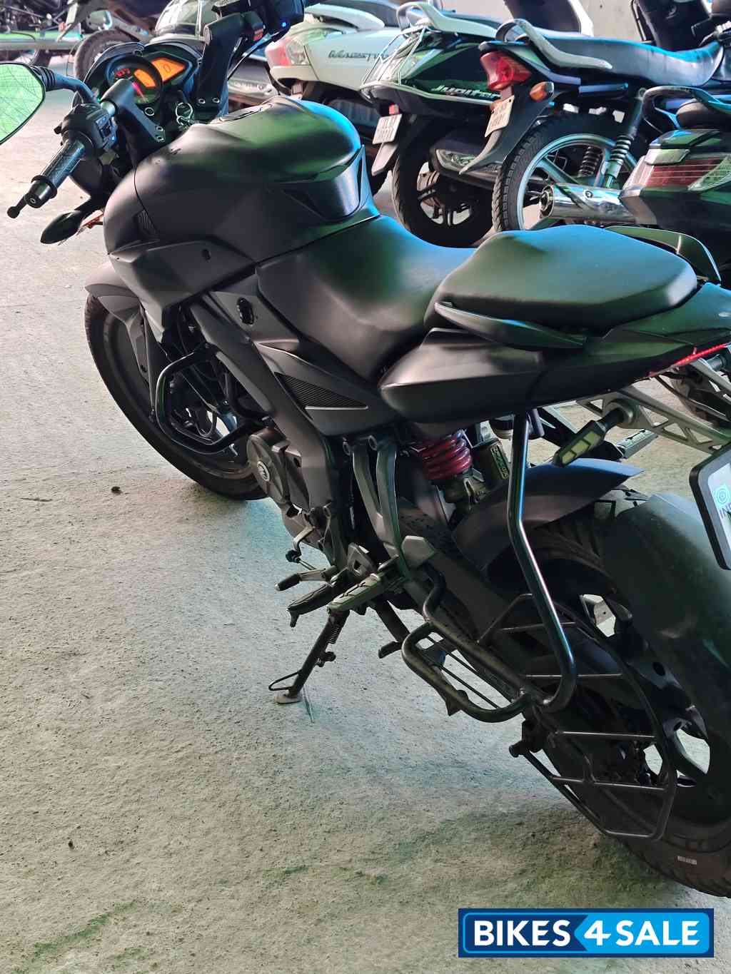 Grey ++ Bajaj Pulsar NS 160
