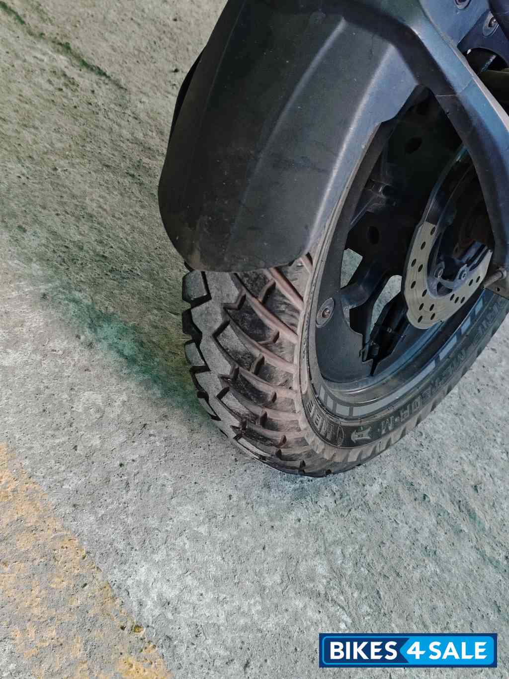 Grey ++ Bajaj Pulsar NS 160