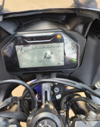 Blue Yamaha  R15 (QS White Vermilion)