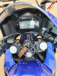 Blue Yamaha  R15 (QS White Vermilion)