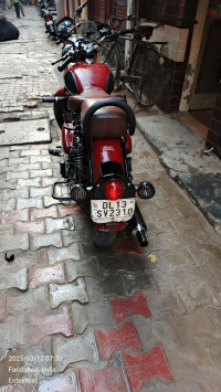Standard Maroon Royal Enfield Classic 350