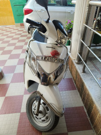 White Honda Activa 125
