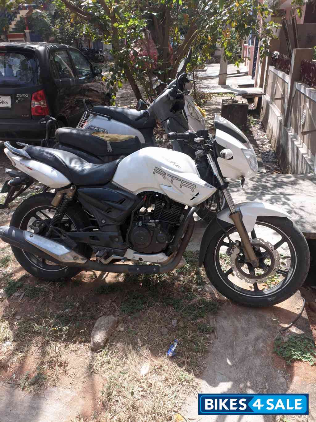 TVS Apache RTR 180