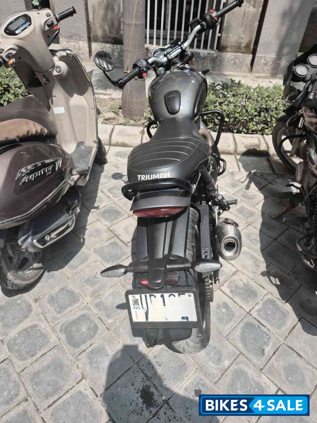 Black Triumph Speed 400 2025 Black Triumph Speed 400 2025