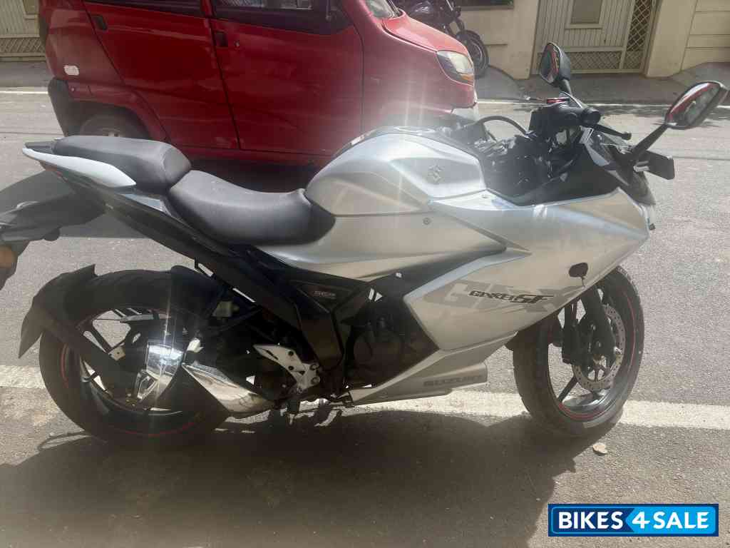 Suzuki Gixxer SF BS6