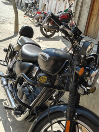 Royal Enfield Meteor 350 Stellar