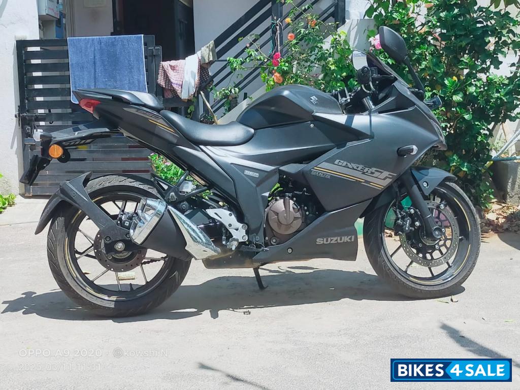 Maat Black Suzuki Gixxer SF 250