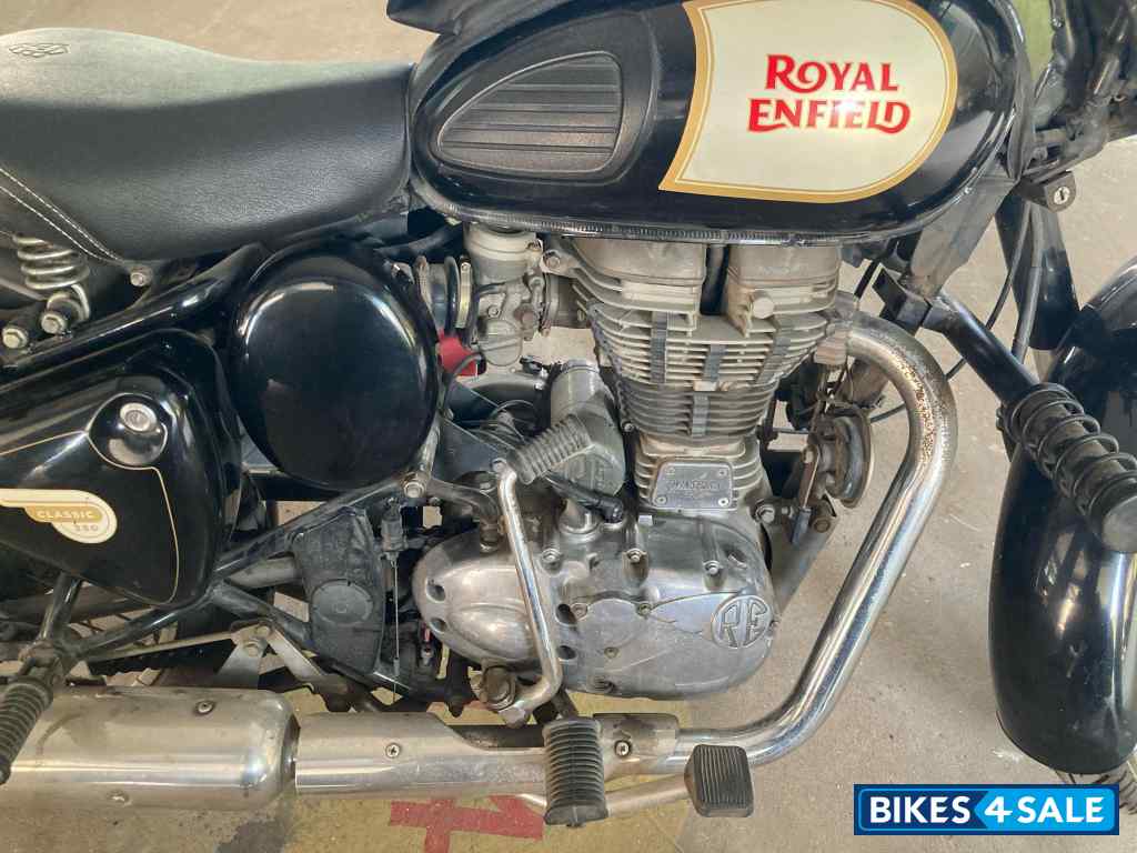 Black Royal Enfield Classic 350