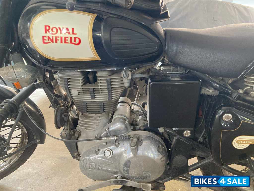 Black Royal Enfield Classic 350